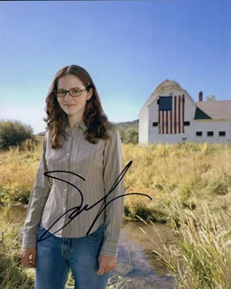 Sarah Drew autograph
