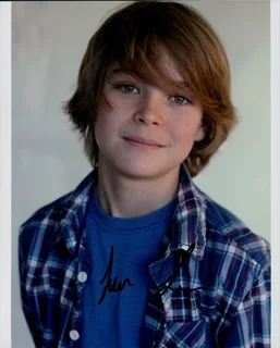 Judah Lewis autograph