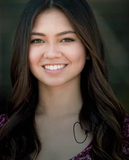 Carly Peeters autograph