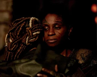 Adina Porter autograph