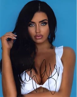 Abigail Ratchford autograph