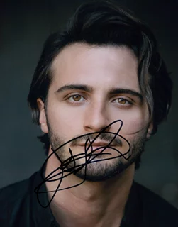 Lucas Salvagno autograph