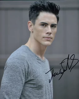 Tom Sandoval autograph