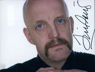 Jim Tavare autograph