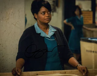 Octavia Spencer autograph