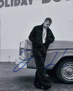 Lucas Hedges autograph