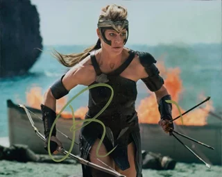 Robin Wright autograph