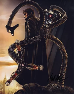 Alfred Molina autograph