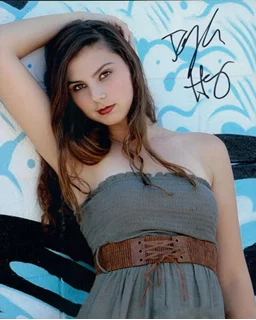 Taylor Hay autograph