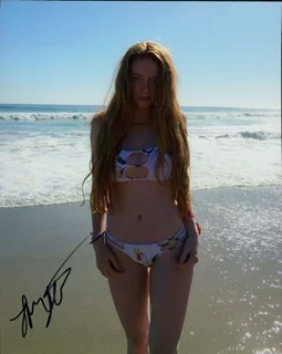 Larsen Thompson autograph