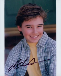 Evan Henzi autograph