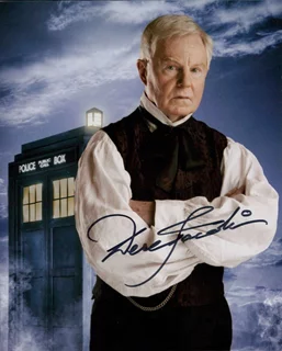 Derek Jacobi autograph