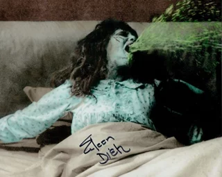 Eileen Dietz autograph