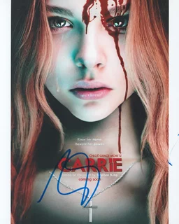 Chloe Moretz autograph