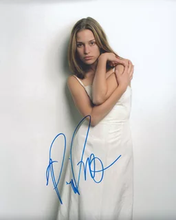 Piper Perabo autograph
