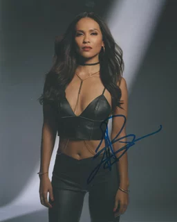 Lesley-Ann Brandt autograph
