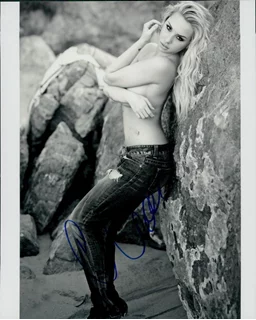 Claudia Fijal autograph