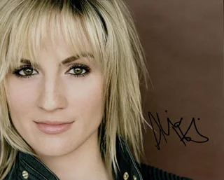 Alison Haislip autograph