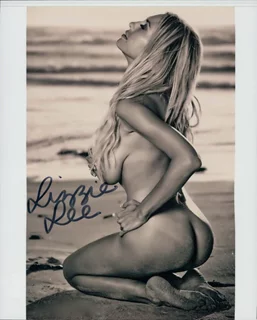 Lizzie Lee autograph