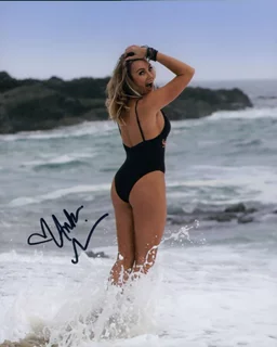 Amber Nichole Miller autograph