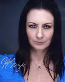 Jennifer Nangle autograph