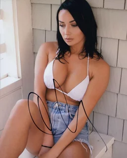 Cherrel Riana autograph