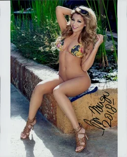 Jessica Vaugn autograph