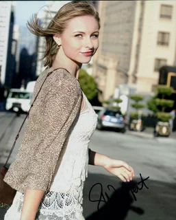 Shelby Wulfert autograph