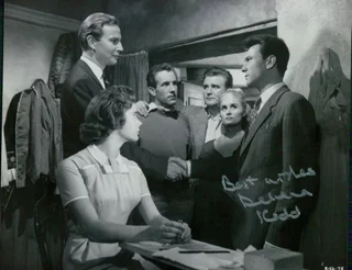 Delena Kidd autograph