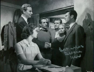 Delena Kidd autograph