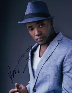 Duane Henry autograph