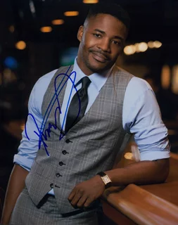 Duane Henry autograph