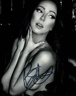 Brittany Walker autograph