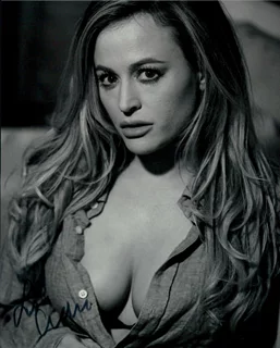 Lisa Ciara autograph