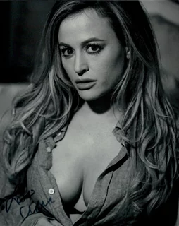 Lisa Ciara autograph