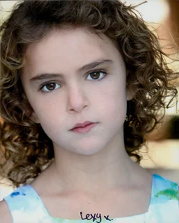 Lexy Kolker autograph