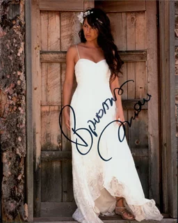 Barbara Mori autograph