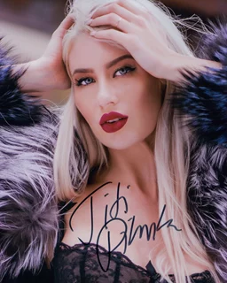 Titi Pikula autograph