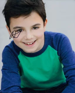 Aden Schwartz autograph