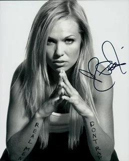 Emilie Ullerup autograph
