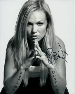 Emilie Ullerup autograph