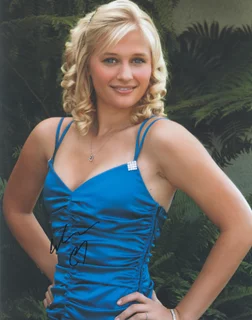 Carly Schroeder autograph