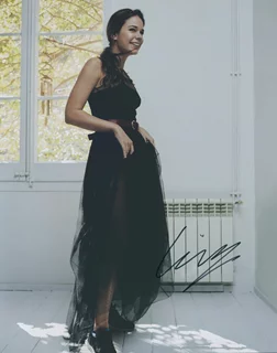 Laia Costa autograph