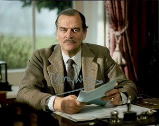 Moray Watson autograph