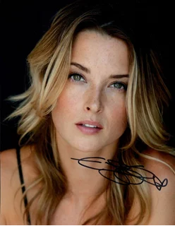 Emily Baldoni autograph