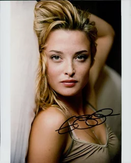 Emily Baldoni autograph