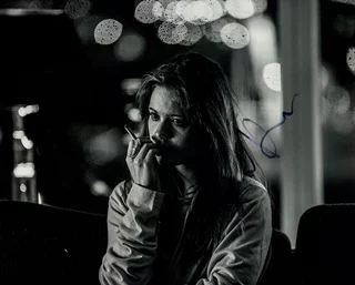 Hera Hilmar autograph