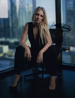 Anya Shevchenko autograph