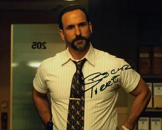 Oscar Torre autograph