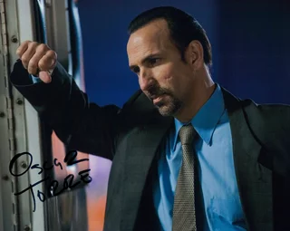 Oscar Torre autograph